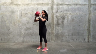 Приседания с медболом SKLZ