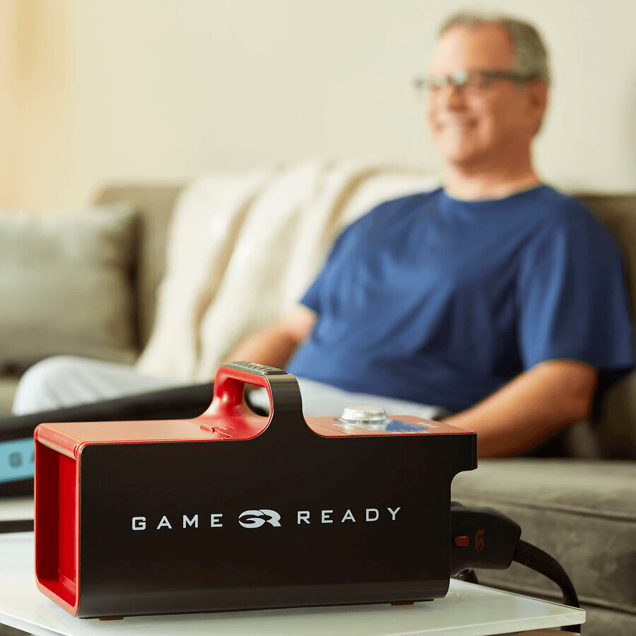 Компрессионный бандаж на колено со сгибом в коленном суставе Game Ready