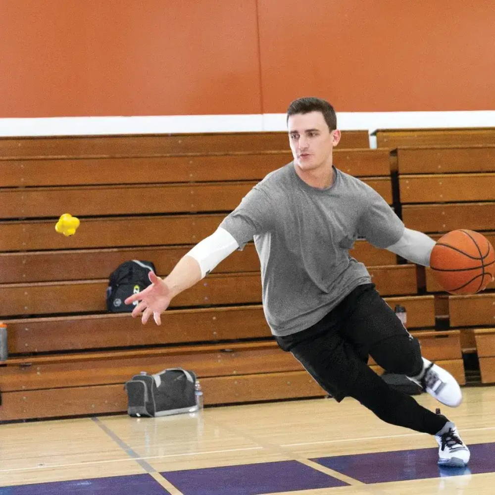 Тренировочный мяч шестигранный для развития реакции SKLZ REACTION BALL