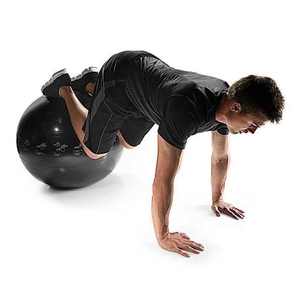 Упражнения с большим гимнастическим мячом: преимущества, нюансы тренировок
