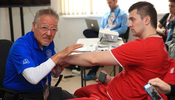 17 февраля Кензо Касе провел семинар-практикум по кинесиотейпингу в Сочи