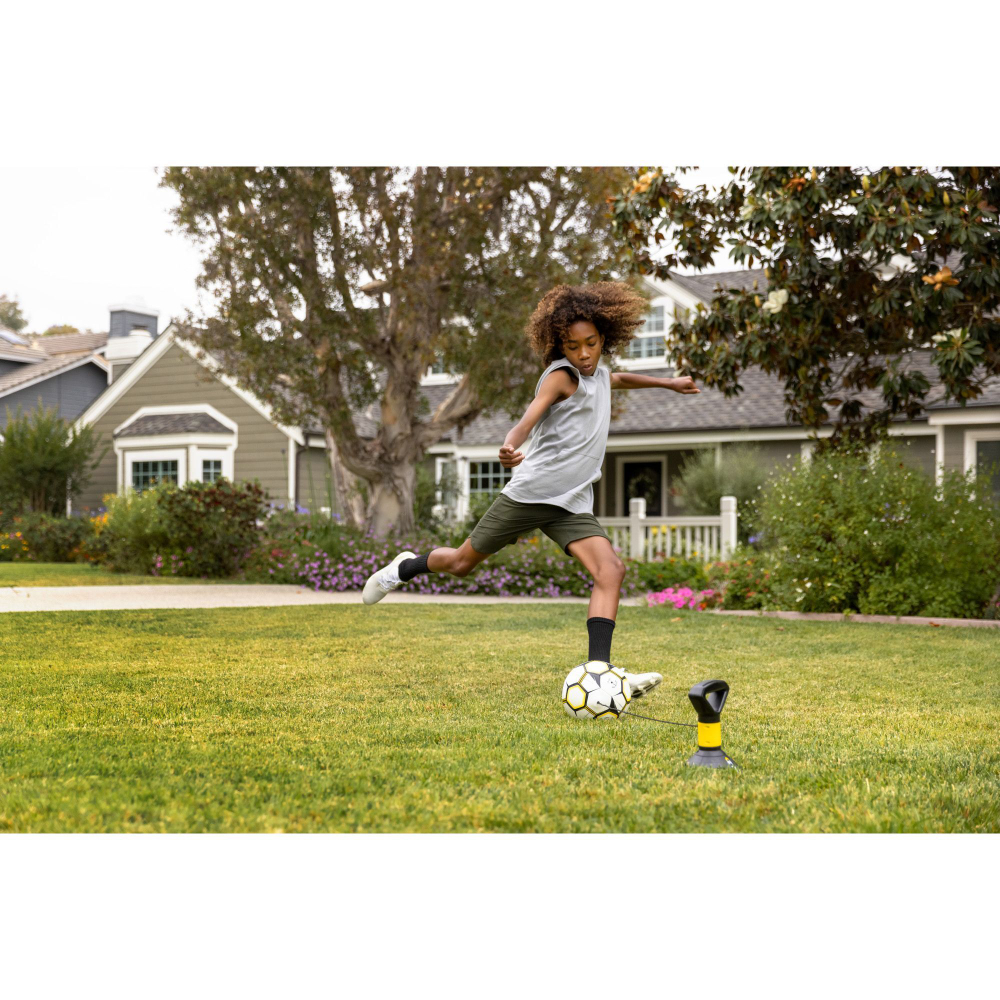 Футбольный тренажер для отработки пасов Pass Around