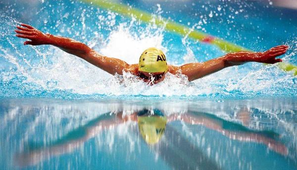 Скорость дыхания пловца определяет его скорость на дорожке