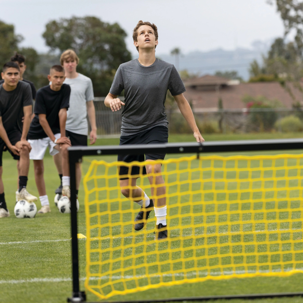 Футбольный тренажер сетка для отработки ударов SKLZ Soccer Trainer PRO