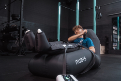 Надувное переносное кресло NUBIS с электрическим насосом в комплекте