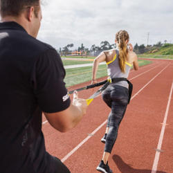 Спортивный амортизатор cо съемной рукояткой. Тренажёр для улучшения взрывной силы и выносливости SKLZ Acceleration Trainer