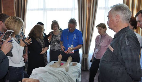 17 февраля Кензо Касе провел семинар по кинесиотейпированию в Сочи