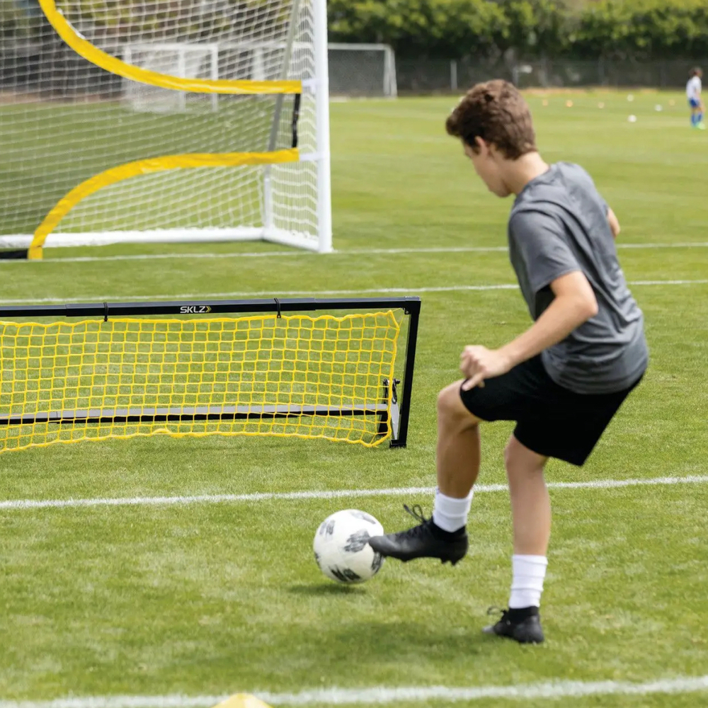 Футбольный тренажер сетка для отработки ударов SKLZ Soccer Trainer PRO
