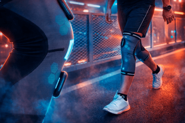 Как правильно одевать бандаж на колено?